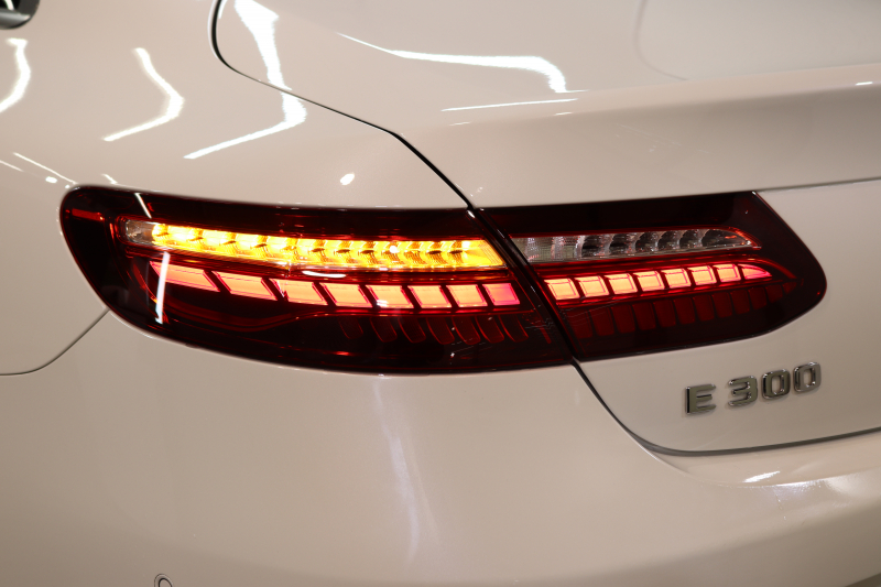 メルセデスベンツ Eクラス E300ｸｰﾍﾟ ｽﾎﾟｰﾂ ｴｸｽｸﾙｰｼﾌﾞ&ﾚｰﾀﾞｰｾｰﾌﾃｨPKG　後期 ｷｰﾚｽｺﾞｰ 黒本革 ﾍﾞﾝﾁﾚｰﾀｰ ﾊﾟﾉﾗﾏSR ﾍｯﾄﾞｱｯﾌﾟD MBUXﾅﾋﾞTV ｽﾏﾎ連携 ﾌﾞﾙﾒｽﾀｰ 360ｶﾒﾗ PTS LEDﾗｲﾄ AMGｴｱﾛ&19AW ｴｱｻｽ ﾊﾟﾅﾒﾘｶｰﾅｸﾞﾘﾙ 9AT　2年保証