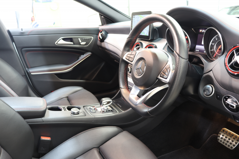 AMG CLAクラス CLA45 4MATIC ｼｭｰﾃｨﾝｸﾞﾌﾞﾚｰｸ ﾚｰﾀﾞｰｾｰﾌﾃｨPKG　後期 ｷｰﾚｽｺﾞｰ 黒本革 ﾊﾟﾉﾗﾏSR HDDﾅﾋﾞTV&ｷｬﾝｾﾗｰ ｽﾏﾎ連携 ﾊﾞｯｸｶﾒﾗ PTS LEDﾗｲﾄ 自動Rｹﾞｰﾄ ﾊﾝｽﾞﾌﾘｰA AMG専用装備&ﾁｭｰﾆﾝｸﾞ ﾊﾟﾅﾒﾘｶｰﾅｸﾞﾘﾙ 7AT　2年保証