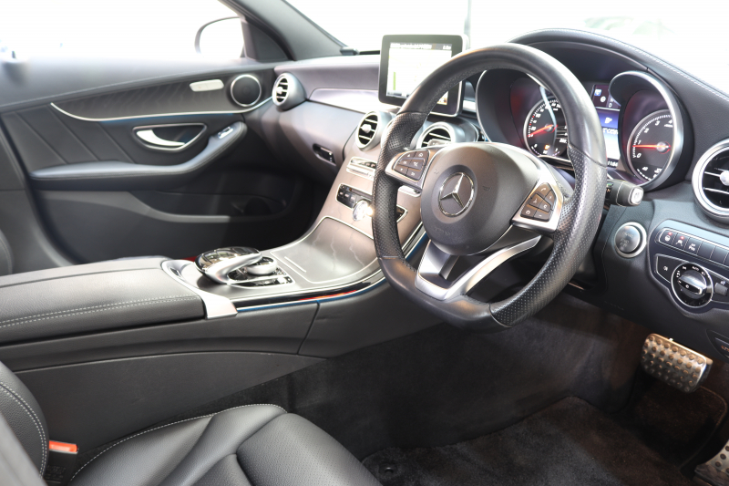 メルセデスベンツ Cクラス C200ｽﾃｰｼｮﾝﾜｺﾞﾝ ｽﾎﾟｰﾂ ﾚｰﾀﾞｰｾｰﾌﾃｨPKG　中期 1ｵｰﾅｰ ｷｰﾚｽｺﾞｰ 黒革 HDDﾅﾋﾞTV BT音楽 ﾊﾞｯｸｶﾒﾗ PTS LEDﾗｲﾄ 自動Rｹﾞｰﾄ AMGｴｱﾛ&18AW ﾀﾞｲﾅﾐｯｸS ｴｱｻｽ 9AT　2年保証