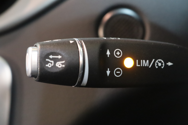 メルセデスベンツ Cクラス C200ｽﾃｰｼｮﾝﾜｺﾞﾝ ｽﾎﾟｰﾂ ﾚｰﾀﾞｰｾｰﾌﾃｨPKG　中期 1ｵｰﾅｰ ｷｰﾚｽｺﾞｰ 黒革 HDDﾅﾋﾞTV BT音楽 ﾊﾞｯｸｶﾒﾗ PTS LEDﾗｲﾄ 自動Rｹﾞｰﾄ AMGｴｱﾛ&18AW ﾀﾞｲﾅﾐｯｸS ｴｱｻｽ 9AT　2年保証