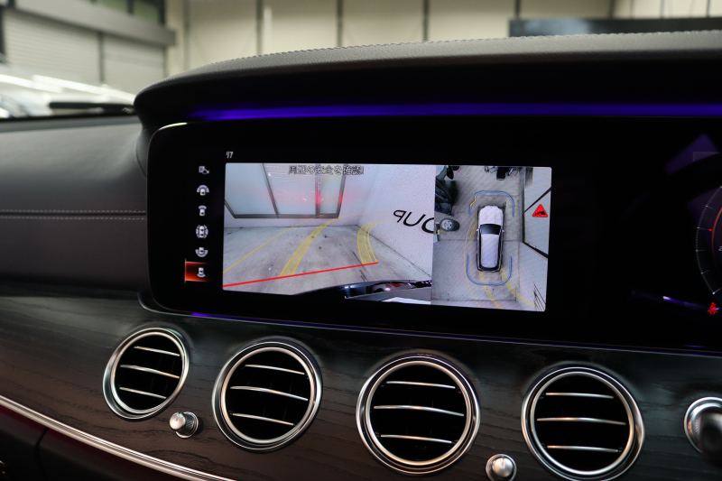 メルセデスベンツ Eクラス E200ｽﾃｰｼｮﾝﾜｺﾞﾝ ｽﾎﾟｰﾂ AMGﾗｲﾝｲﾝﾃﾘｱ&ｴｸｽｸﾙｰｼﾌﾞ&ﾚｰﾀﾞｰｾｰﾌﾃｨPKG　BSG搭載 後期 ｷｰﾚｽｺﾞｰ 黒本革 ﾊﾟﾉﾗﾏSR ﾍｯﾄﾞｱｯﾌﾟD MBUXﾅﾋﾞTV&ARﾅﾋﾞ ｽﾏﾎ連携 ﾌﾞﾙﾒｽﾀｰ 360ｶﾒﾗ PTS LEDﾗｲﾄ 自動Rｹﾞｰﾄ AMGｴｱﾛ&19AW 9AT　2年保証