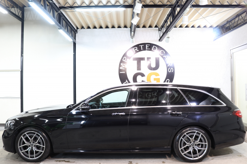 メルセデスベンツ Eクラス E200ｽﾃｰｼｮﾝﾜｺﾞﾝ ｽﾎﾟｰﾂ AMGﾗｲﾝｲﾝﾃﾘｱ&ｴｸｽｸﾙｰｼﾌﾞ&ﾚｰﾀﾞｰｾｰﾌﾃｨPKG　BSG搭載 後期 ｷｰﾚｽｺﾞｰ 黒本革 ﾊﾟﾉﾗﾏSR ﾍｯﾄﾞｱｯﾌﾟD MBUXﾅﾋﾞTV&ARﾅﾋﾞ ｽﾏﾎ連携 ﾌﾞﾙﾒｽﾀｰ 360ｶﾒﾗ PTS LEDﾗｲﾄ 自動Rｹﾞｰﾄ AMGｴｱﾛ&19AW 9AT　2年保証