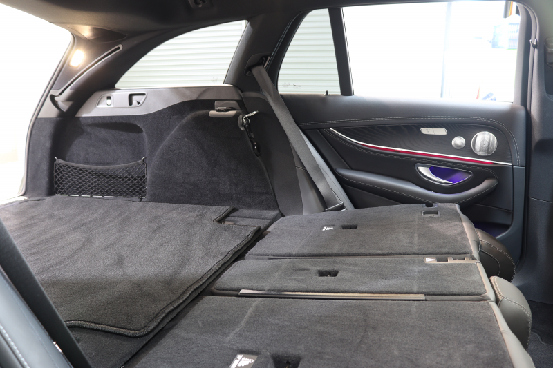 メルセデスベンツ Eクラス E200ｽﾃｰｼｮﾝﾜｺﾞﾝ ｽﾎﾟｰﾂ AMGﾗｲﾝｲﾝﾃﾘｱ&ｴｸｽｸﾙｰｼﾌﾞ&ﾚｰﾀﾞｰｾｰﾌﾃｨPKG　BSG搭載 後期 ｷｰﾚｽｺﾞｰ 黒本革 ﾊﾟﾉﾗﾏSR ﾍｯﾄﾞｱｯﾌﾟD MBUXﾅﾋﾞTV&ARﾅﾋﾞ ｽﾏﾎ連携 ﾌﾞﾙﾒｽﾀｰ 360ｶﾒﾗ PTS LEDﾗｲﾄ 自動Rｹﾞｰﾄ AMGｴｱﾛ&19AW 9AT　2年保証