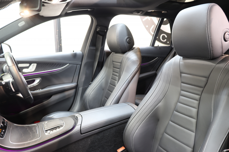 メルセデスベンツ Eクラス E200ｽﾃｰｼｮﾝﾜｺﾞﾝ ｽﾎﾟｰﾂ AMGﾗｲﾝｲﾝﾃﾘｱ&ｴｸｽｸﾙｰｼﾌﾞ&ﾚｰﾀﾞｰｾｰﾌﾃｨPKG　BSG搭載 後期 ｷｰﾚｽｺﾞｰ 黒本革 ﾊﾟﾉﾗﾏSR ﾍｯﾄﾞｱｯﾌﾟD MBUXﾅﾋﾞTV&ARﾅﾋﾞ ｽﾏﾎ連携 ﾌﾞﾙﾒｽﾀｰ 360ｶﾒﾗ PTS LEDﾗｲﾄ 自動Rｹﾞｰﾄ AMGｴｱﾛ&19AW 9AT　2年保証