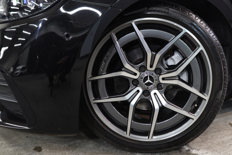 メルセデスベンツ Eクラス E200ｽﾃｰｼｮﾝﾜｺﾞﾝ ｽﾎﾟｰﾂ AMGﾗｲﾝｲﾝﾃﾘｱ&ｴｸｽｸﾙｰｼﾌﾞ&ﾚｰﾀﾞｰｾｰﾌﾃｨPKG　BSG搭載 後期 ｷｰﾚｽｺﾞｰ 黒本革 ﾊﾟﾉﾗﾏSR ﾍｯﾄﾞｱｯﾌﾟD MBUXﾅﾋﾞTV&ARﾅﾋﾞ ｽﾏﾎ連携 ﾌﾞﾙﾒｽﾀｰ 360ｶﾒﾗ PTS LEDﾗｲﾄ 自動Rｹﾞｰﾄ AMGｴｱﾛ&19AW 9AT　2年保証