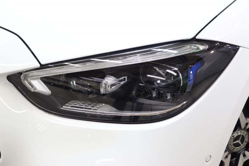 メルセデスベンツ Cクラス C220d ｽﾃｰｼｮﾝﾜｺﾞﾝ AVG AMGﾗｲﾝ ﾚｻﾞｰｴｸｽｸﾙｰｼﾌﾞ&ﾚｰﾀﾞｰｾｰﾌﾃｨPKG　ISG搭載 1ｵｰﾅｰ ｷｰﾚｽｺﾞｰ 黒本革 ﾊﾟﾉﾗﾏSR ﾍｯﾄﾞｱｯﾌﾟD MBUXﾅﾋﾞTV&ARﾅﾋﾞ ｽﾏﾎ連携 360ｶﾒﾗ PTS LEDﾗｲﾄ 自動Rｹﾞｰﾄ AMGｴｱﾛ&18AW 9AT　新車保証継承可