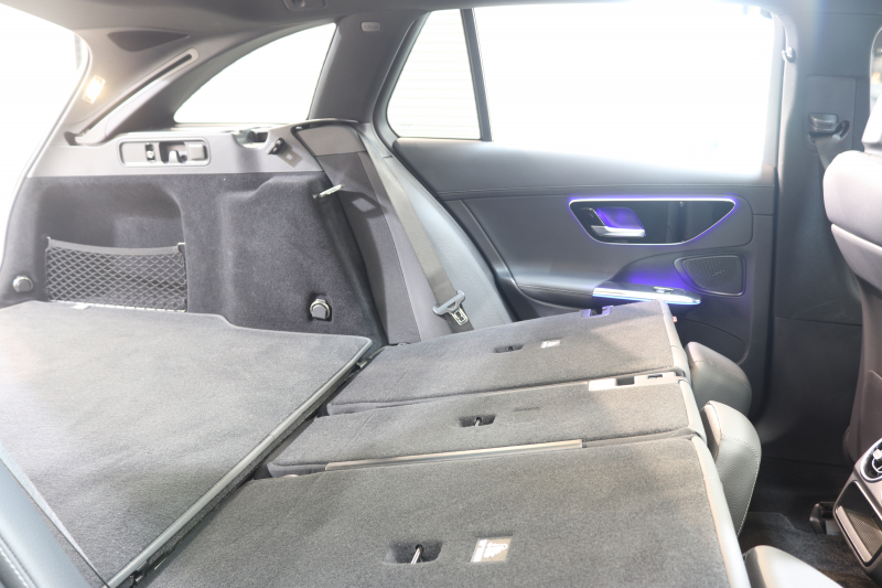 メルセデスベンツ Cクラス C220d ｽﾃｰｼｮﾝﾜｺﾞﾝ AVG AMGﾗｲﾝ ﾚｻﾞｰｴｸｽｸﾙｰｼﾌﾞ&ﾚｰﾀﾞｰｾｰﾌﾃｨPKG　ISG搭載 1ｵｰﾅｰ ｷｰﾚｽｺﾞｰ 黒本革 ﾊﾟﾉﾗﾏSR ﾍｯﾄﾞｱｯﾌﾟD MBUXﾅﾋﾞTV&ARﾅﾋﾞ ｽﾏﾎ連携 360ｶﾒﾗ PTS LEDﾗｲﾄ 自動Rｹﾞｰﾄ AMGｴｱﾛ&18AW 9AT　新車保証継承可