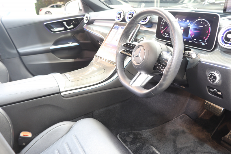 メルセデスベンツ Cクラス C220d ｽﾃｰｼｮﾝﾜｺﾞﾝ AVG AMGﾗｲﾝ ﾚｻﾞｰｴｸｽｸﾙｰｼﾌﾞ&ﾚｰﾀﾞｰｾｰﾌﾃｨPKG　ISG搭載 1ｵｰﾅｰ ｷｰﾚｽｺﾞｰ 黒本革 ﾊﾟﾉﾗﾏSR ﾍｯﾄﾞｱｯﾌﾟD MBUXﾅﾋﾞTV&ARﾅﾋﾞ ｽﾏﾎ連携 360ｶﾒﾗ PTS LEDﾗｲﾄ 自動Rｹﾞｰﾄ AMGｴｱﾛ&18AW 9AT　新車保証継承可