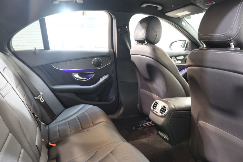 メルセデスベンツ Cクラス C200 AVG AMGﾗｲﾝ ﾚｰﾀﾞｰｾｰﾌﾃｨPKG　BSG搭載 後期 ｷｰﾚｽｺﾞｰ 黒革 HDDﾅﾋﾞTV ｽﾏﾎ連携 ﾊﾞｯｸｶﾒﾗ PTS LEDﾗｲﾄ AMGｴｱﾛ&18AW ﾀﾞｲﾅﾐｯｸS ｴｱｻｽ 9AT 希少色ｾﾚﾅｲﾄｸﾞﾚｰ　2年保証