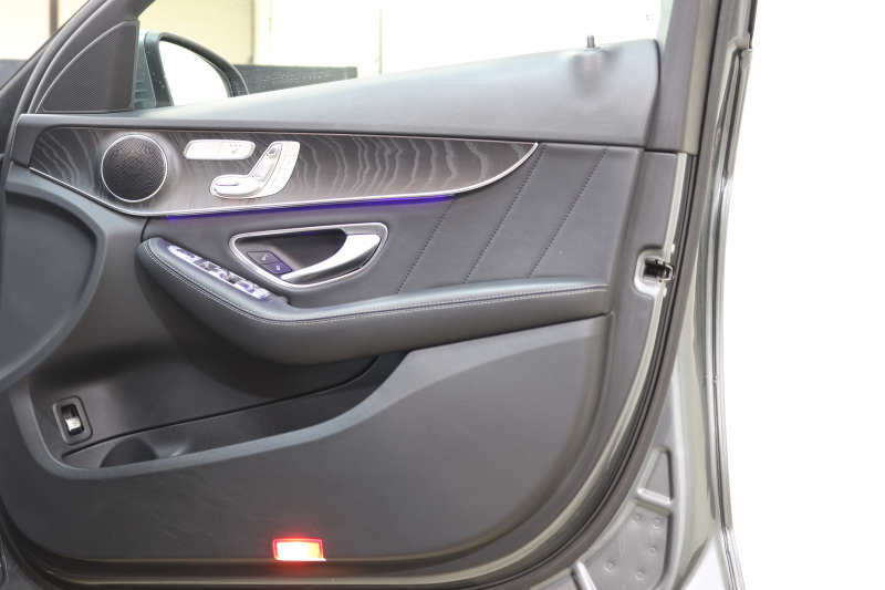 メルセデスベンツ Cクラス C200 AVG AMGﾗｲﾝ ﾚｰﾀﾞｰｾｰﾌﾃｨPKG　BSG搭載 後期 ｷｰﾚｽｺﾞｰ 黒革 HDDﾅﾋﾞTV ｽﾏﾎ連携 ﾊﾞｯｸｶﾒﾗ PTS LEDﾗｲﾄ AMGｴｱﾛ&18AW ﾀﾞｲﾅﾐｯｸS ｴｱｻｽ 9AT 希少色ｾﾚﾅｲﾄｸﾞﾚｰ　2年保証