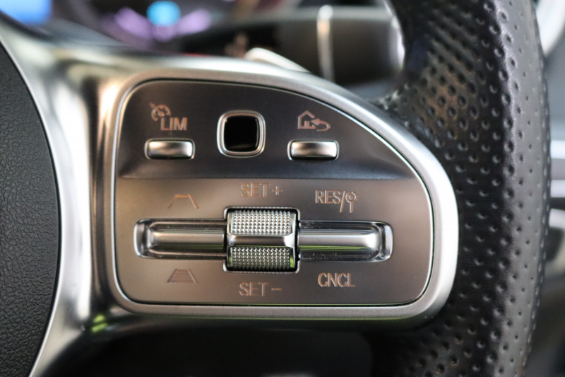 メルセデスベンツ Cクラス C200 AVG AMGﾗｲﾝ ﾚｰﾀﾞｰｾｰﾌﾃｨPKG　BSG搭載 後期 ｷｰﾚｽｺﾞｰ 黒革 HDDﾅﾋﾞTV ｽﾏﾎ連携 ﾊﾞｯｸｶﾒﾗ PTS LEDﾗｲﾄ AMGｴｱﾛ&18AW ﾀﾞｲﾅﾐｯｸS ｴｱｻｽ 9AT 希少色ｾﾚﾅｲﾄｸﾞﾚｰ　2年保証