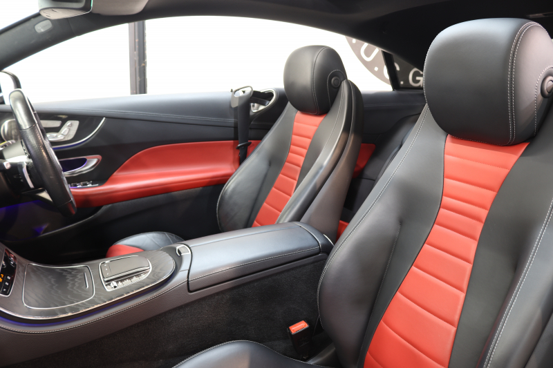 メルセデスベンツ Eクラス E200ｸｰﾍﾟ ｽﾎﾟｰﾂ ﾚｰﾀﾞｰｾｰﾌﾃｨPKG　後期 BSG搭載 1ｵｰﾅｰ MEｺﾈｸﾄ ｷｰﾚｽｺﾞｰ 黒/赤本革 ﾊﾟﾉﾗﾏSR ﾍｯﾄﾞｱｯﾌﾟD MBUX/ARﾅﾋﾞTV ｽﾏﾎ連携 ﾌﾞﾙﾒｽﾀｰ 360ｶﾒﾗ PTS LEDﾗｲﾄ AMGｴｱﾛ&19AW 9AT　2年保証