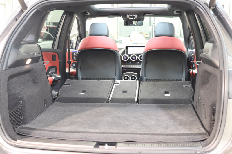 メルセデスベンツ Bクラス B180 AMGﾗｲﾝ AMGﾚｻﾞｰｴｸｽｸﾙｰｼﾌﾞ&ｱﾄﾞﾊﾞﾝｽﾄﾞ&ﾅﾋﾞｹﾞｰｼｮﾝ&ﾚｰﾀﾞｰｾｰﾌﾃｨPKG　ｷｰﾚｽｺﾞｰ 赤/黒本革 ﾊﾟﾉﾗﾏSR ﾍｯﾄﾞｱｯﾌﾟD MBUXﾅﾋﾞTV ｽﾏﾎ連携 360ｶﾒﾗ PTS LEDﾗｲﾄ 自動Rｹﾞｰﾄ ﾊﾝｽﾞﾌﾘｰA AMGｴｱﾛ&18AW ﾜｲﾔﾚｽ充電 7AT　2年保証