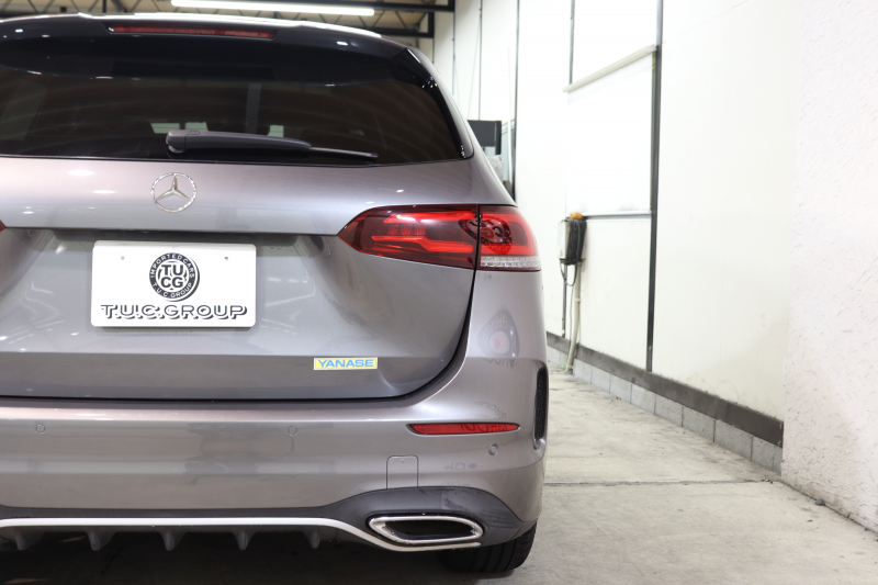 メルセデスベンツ Bクラス B180 AMGﾗｲﾝ AMGﾚｻﾞｰｴｸｽｸﾙｰｼﾌﾞ&ｱﾄﾞﾊﾞﾝｽﾄﾞ&ﾅﾋﾞｹﾞｰｼｮﾝ&ﾚｰﾀﾞｰｾｰﾌﾃｨPKG　ｷｰﾚｽｺﾞｰ 赤/黒本革 ﾊﾟﾉﾗﾏSR ﾍｯﾄﾞｱｯﾌﾟD MBUXﾅﾋﾞTV ｽﾏﾎ連携 360ｶﾒﾗ PTS LEDﾗｲﾄ 自動Rｹﾞｰﾄ ﾊﾝｽﾞﾌﾘｰA AMGｴｱﾛ&18AW ﾜｲﾔﾚｽ充電 7AT　2年保証