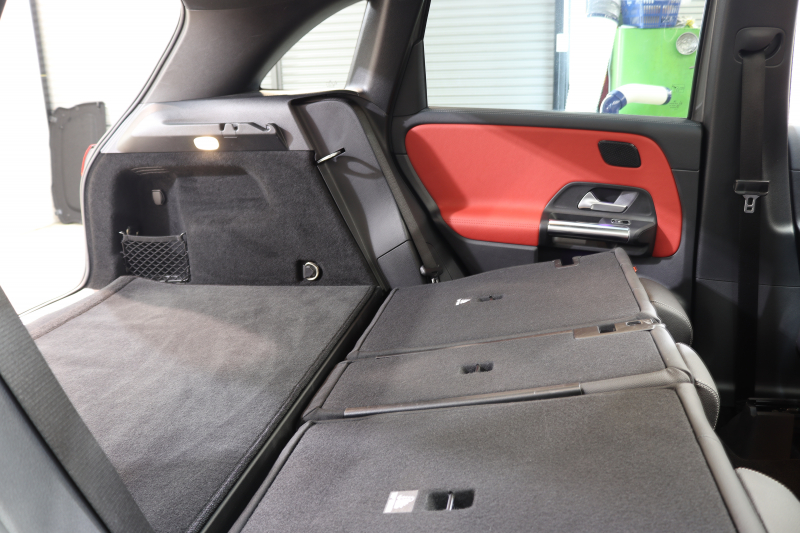 メルセデスベンツ Bクラス B180 AMGﾗｲﾝ AMGﾚｻﾞｰｴｸｽｸﾙｰｼﾌﾞ&ｱﾄﾞﾊﾞﾝｽﾄﾞ&ﾅﾋﾞｹﾞｰｼｮﾝ&ﾚｰﾀﾞｰｾｰﾌﾃｨPKG　ｷｰﾚｽｺﾞｰ 赤/黒本革 ﾊﾟﾉﾗﾏSR ﾍｯﾄﾞｱｯﾌﾟD MBUXﾅﾋﾞTV ｽﾏﾎ連携 360ｶﾒﾗ PTS LEDﾗｲﾄ 自動Rｹﾞｰﾄ ﾊﾝｽﾞﾌﾘｰA AMGｴｱﾛ&18AW ﾜｲﾔﾚｽ充電 7AT　2年保証