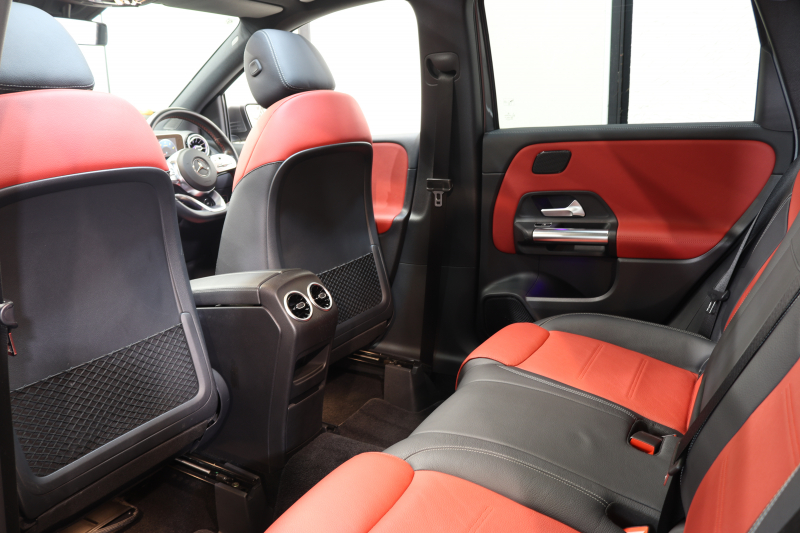 メルセデスベンツ Bクラス B180 AMGﾗｲﾝ AMGﾚｻﾞｰｴｸｽｸﾙｰｼﾌﾞ&ｱﾄﾞﾊﾞﾝｽﾄﾞ&ﾅﾋﾞｹﾞｰｼｮﾝ&ﾚｰﾀﾞｰｾｰﾌﾃｨPKG　ｷｰﾚｽｺﾞｰ 赤/黒本革 ﾊﾟﾉﾗﾏSR ﾍｯﾄﾞｱｯﾌﾟD MBUXﾅﾋﾞTV ｽﾏﾎ連携 360ｶﾒﾗ PTS LEDﾗｲﾄ 自動Rｹﾞｰﾄ ﾊﾝｽﾞﾌﾘｰA AMGｴｱﾛ&18AW ﾜｲﾔﾚｽ充電 7AT　2年保証