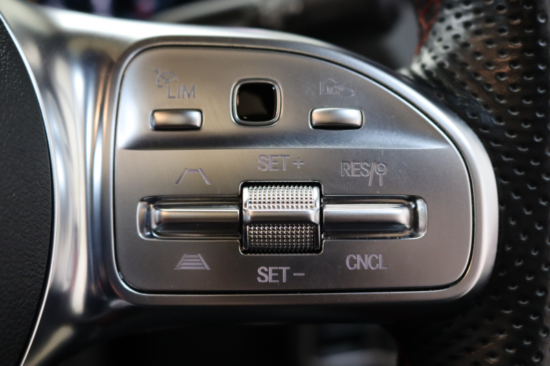 メルセデスベンツ Bクラス B180 AMGﾗｲﾝ AMGﾚｻﾞｰｴｸｽｸﾙｰｼﾌﾞ&ｱﾄﾞﾊﾞﾝｽﾄﾞ&ﾅﾋﾞｹﾞｰｼｮﾝ&ﾚｰﾀﾞｰｾｰﾌﾃｨPKG　ｷｰﾚｽｺﾞｰ 赤/黒本革 ﾊﾟﾉﾗﾏSR ﾍｯﾄﾞｱｯﾌﾟD MBUXﾅﾋﾞTV ｽﾏﾎ連携 360ｶﾒﾗ PTS LEDﾗｲﾄ 自動Rｹﾞｰﾄ ﾊﾝｽﾞﾌﾘｰA AMGｴｱﾛ&18AW ﾜｲﾔﾚｽ充電 7AT　2年保証