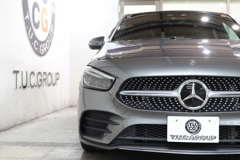 メルセデスベンツ Bクラス B180 AMGﾗｲﾝ AMGﾚｻﾞｰｴｸｽｸﾙｰｼﾌﾞ&ｱﾄﾞﾊﾞﾝｽﾄﾞ&ﾅﾋﾞｹﾞｰｼｮﾝ&ﾚｰﾀﾞｰｾｰﾌﾃｨPKG　ｷｰﾚｽｺﾞｰ 赤/黒本革 ﾊﾟﾉﾗﾏSR ﾍｯﾄﾞｱｯﾌﾟD MBUXﾅﾋﾞTV ｽﾏﾎ連携 360ｶﾒﾗ PTS LEDﾗｲﾄ 自動Rｹﾞｰﾄ ﾊﾝｽﾞﾌﾘｰA AMGｴｱﾛ&18AW ﾜｲﾔﾚｽ充電 7AT　2年保証