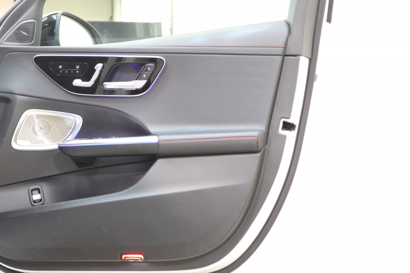 AMG Cクラス C43 4MATIC AMGﾅｲﾄ&ﾚｰﾀﾞｰｾｰﾌﾃｨPKG　BSG搭載 MEｺﾈｸﾄ ｷｰﾚｽｺﾞｰ 黒本革 ﾍﾞﾝﾁﾚｰﾀｰ ﾊﾟﾉﾗﾏSR ﾍｯﾄﾞｱｯﾌﾟD MBUXﾅﾋﾞTV&ARﾅﾋﾞ ｽﾏﾎ連携 ﾌﾞﾙﾒｽﾀｰ 360ｶﾒﾗ PTS LEDﾗｲﾄ 自動ﾄﾗﾝｸ AMG専用装備&ﾁｭｰﾆﾝｸﾞ 9AT　2年保証