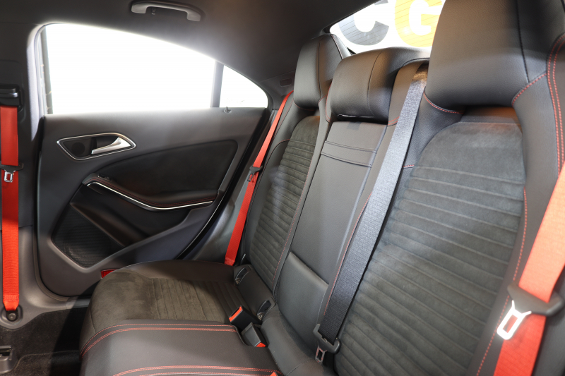 メルセデスベンツ CLAクラス CLA250ｼｭﾎﾟﾙﾄ 4MATIC ﾚｰﾀﾞｰｾｰﾌﾃｨPKG　後期 ｷｰﾚｽｺﾞｰ ﾚｻﾞｰDINAMICAｼｰﾄ HDDﾅﾋﾞTV ｽﾏﾎ連携 ﾊﾞｯｸｶﾒﾗ PTS LEDﾗｲﾄ AMGｴｱﾛ&18AW SPORT専用ﾁｭｰﾆﾝｸﾞ ﾀﾞｲﾅﾐｯｸS 7AT　2年保証