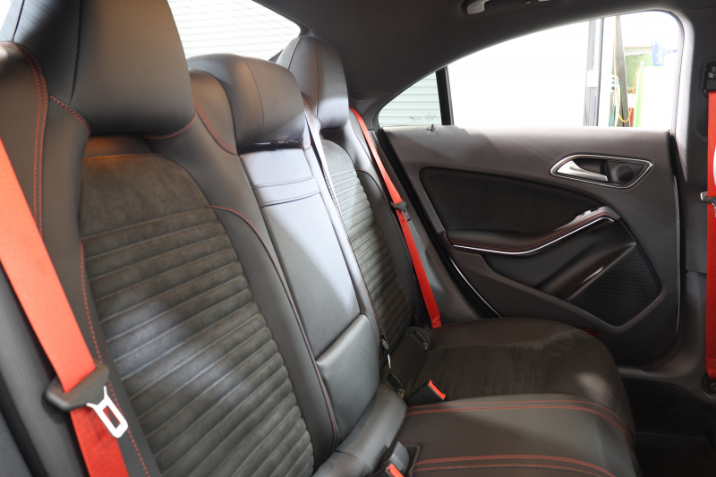 メルセデスベンツ CLAクラス CLA250ｼｭﾎﾟﾙﾄ 4MATIC ﾚｰﾀﾞｰｾｰﾌﾃｨPKG　後期 ｷｰﾚｽｺﾞｰ ﾚｻﾞｰDINAMICAｼｰﾄ HDDﾅﾋﾞTV ｽﾏﾎ連携 ﾊﾞｯｸｶﾒﾗ PTS LEDﾗｲﾄ AMGｴｱﾛ&18AW SPORT専用ﾁｭｰﾆﾝｸﾞ ﾀﾞｲﾅﾐｯｸS 7AT　2年保証