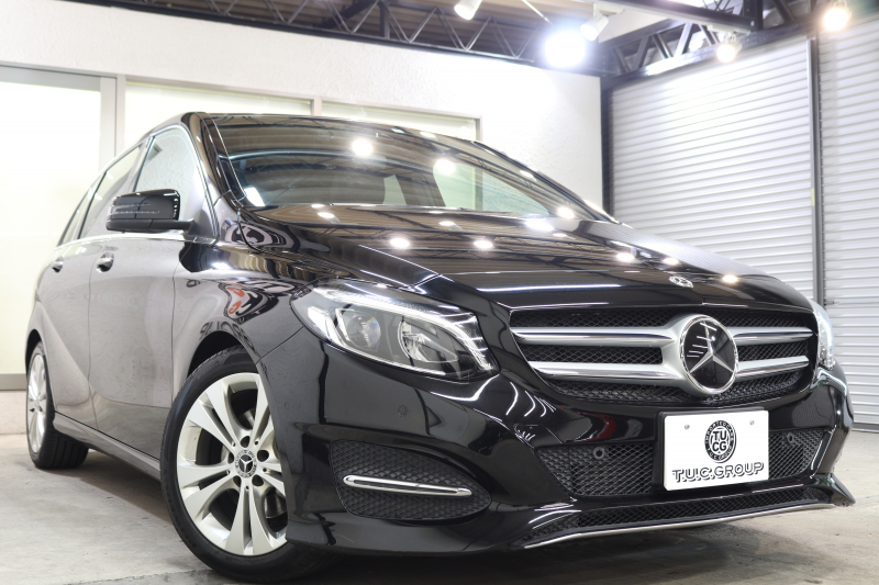 メルセデスベンツ Bクラス B180 ﾌﾟﾚﾐｱﾑ&ﾚｰﾀﾞｰｾｰﾌﾃｨPKG　後期 ｷｰﾚｽｺﾞｰ 黒革 ﾊﾟﾉﾗﾏSR HDDﾅﾋﾞTV ｽﾏﾎ連携 harman/kardon ﾊﾞｯｸｶﾒﾗ PTS LEDﾗｲﾄ EASY-VARIO PLUS 17AW 7AT　2年保証