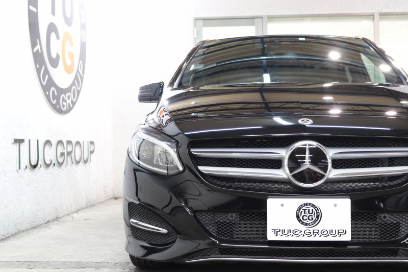 メルセデスベンツ Bクラス B180 ﾌﾟﾚﾐｱﾑ&ﾚｰﾀﾞｰｾｰﾌﾃｨPKG　後期 ｷｰﾚｽｺﾞｰ 黒革 ﾊﾟﾉﾗﾏSR HDDﾅﾋﾞTV ｽﾏﾎ連携 harman/kardon ﾊﾞｯｸｶﾒﾗ PTS LEDﾗｲﾄ EASY-VARIO PLUS 17AW 7AT　2年保証