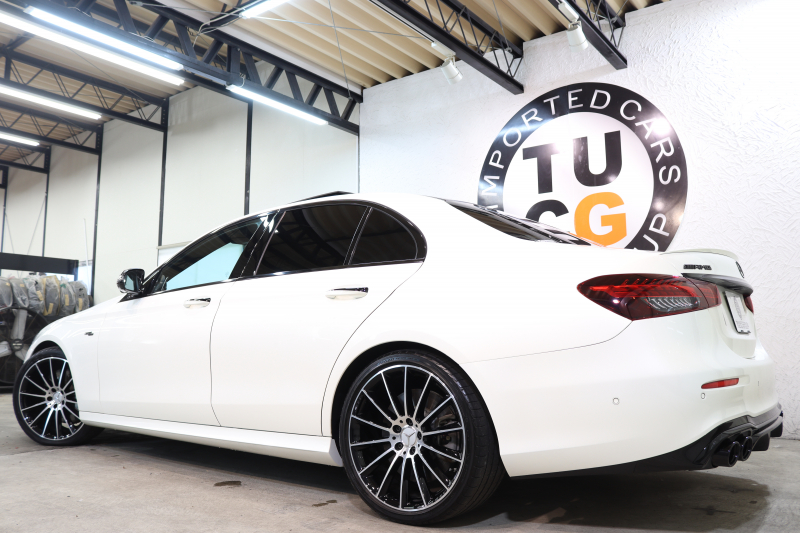 AMG Eクラス E53 4MATIC+ ｴｸｽｸﾙｰｼﾌﾞ&ﾚｰﾀﾞｰｾｰﾌﾃｨPKG　ISG搭載 後期 ｷｰﾚｽｺﾞｰ 黒本革 ﾍﾞﾝﾁﾚｰﾀｰ ﾊﾟﾉﾗﾏSR ﾍｯﾄﾞｱｯﾌﾟD MBUXﾅﾋﾞTV&ARﾅﾋﾞ&ARﾅﾋﾞ ｽﾏﾎ連携 ﾌﾞﾙﾒｽﾀｰ 360ｶﾒﾗ PTS LEDﾗｲﾄ 自動ﾄﾗﾝｸ AMG専用装備&ﾁｭｰﾆﾝｸﾞ ﾜｲﾔﾚｽ充電 9AT　2年保証