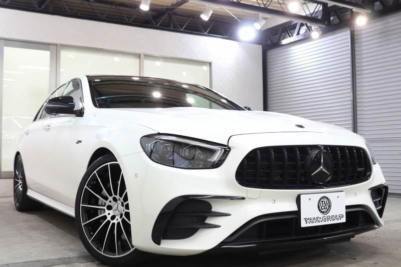 AMG Eクラス E53 4MATIC+ ｴｸｽｸﾙｰｼﾌﾞ&ﾚｰﾀﾞｰｾｰﾌﾃｨPKG　ISG搭載 後期 ｷｰﾚｽｺﾞｰ 黒本革 ﾍﾞﾝﾁﾚｰﾀｰ ﾊﾟﾉﾗﾏSR ﾍｯﾄﾞｱｯﾌﾟD MBUXﾅﾋﾞTV&ARﾅﾋﾞ&ARﾅﾋﾞ ｽﾏﾎ連携 ﾌﾞﾙﾒｽﾀｰ 360ｶﾒﾗ PTS LEDﾗｲﾄ 自動ﾄﾗﾝｸ AMG専用装備&ﾁｭｰﾆﾝｸﾞ ﾜｲﾔﾚｽ充電 9AT　2年保証