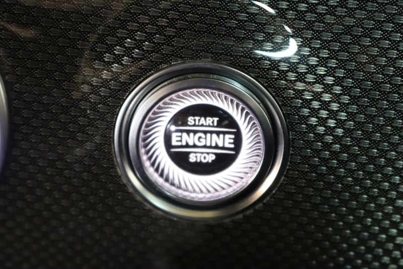 AMG Eクラス E53 4MATIC+ ｴｸｽｸﾙｰｼﾌﾞ&ﾚｰﾀﾞｰｾｰﾌﾃｨPKG　ISG搭載 後期 ｷｰﾚｽｺﾞｰ 黒本革 ﾍﾞﾝﾁﾚｰﾀｰ ﾊﾟﾉﾗﾏSR ﾍｯﾄﾞｱｯﾌﾟD MBUXﾅﾋﾞTV&ARﾅﾋﾞ&ARﾅﾋﾞ ｽﾏﾎ連携 ﾌﾞﾙﾒｽﾀｰ 360ｶﾒﾗ PTS LEDﾗｲﾄ 自動ﾄﾗﾝｸ AMG専用装備&ﾁｭｰﾆﾝｸﾞ ﾜｲﾔﾚｽ充電 9AT　2年保証