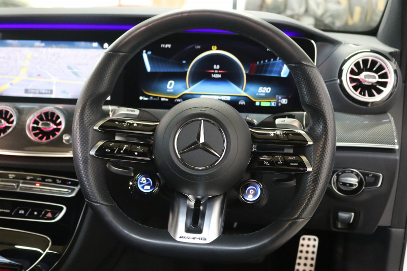 AMG Eクラス E53 4MATIC+ ｴｸｽｸﾙｰｼﾌﾞ&ﾚｰﾀﾞｰｾｰﾌﾃｨPKG　ISG搭載 後期 ｷｰﾚｽｺﾞｰ 黒本革 ﾍﾞﾝﾁﾚｰﾀｰ ﾊﾟﾉﾗﾏSR ﾍｯﾄﾞｱｯﾌﾟD MBUXﾅﾋﾞTV&ARﾅﾋﾞ&ARﾅﾋﾞ ｽﾏﾎ連携 ﾌﾞﾙﾒｽﾀｰ 360ｶﾒﾗ PTS LEDﾗｲﾄ 自動ﾄﾗﾝｸ AMG専用装備&ﾁｭｰﾆﾝｸﾞ ﾜｲﾔﾚｽ充電 9AT　2年保証