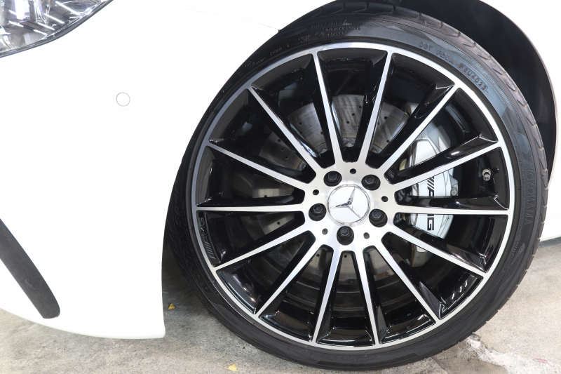 AMG Eクラス E53 4MATIC+ ｴｸｽｸﾙｰｼﾌﾞ&ﾚｰﾀﾞｰｾｰﾌﾃｨPKG　ISG搭載 後期 ｷｰﾚｽｺﾞｰ 黒本革 ﾍﾞﾝﾁﾚｰﾀｰ ﾊﾟﾉﾗﾏSR ﾍｯﾄﾞｱｯﾌﾟD MBUXﾅﾋﾞTV&ARﾅﾋﾞ&ARﾅﾋﾞ ｽﾏﾎ連携 ﾌﾞﾙﾒｽﾀｰ 360ｶﾒﾗ PTS LEDﾗｲﾄ 自動ﾄﾗﾝｸ AMG専用装備&ﾁｭｰﾆﾝｸﾞ ﾜｲﾔﾚｽ充電 9AT　2年保証