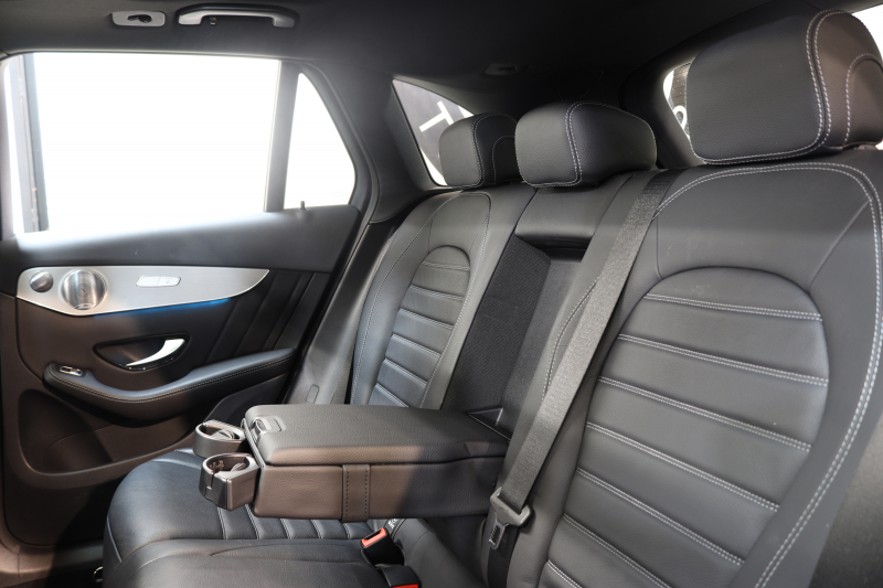 メルセデスベンツ GLC GLC220d 4MATIC ｽﾎﾟｰﾂ 本革仕様 ﾚｰﾀﾞｰｾｰﾌﾃｨPKG　1ｵｰﾅｰ ｷｰﾚｽｺﾞｰ 黒本革 ﾊﾟﾉﾗﾏSR ﾍｯﾄﾞｱｯﾌﾟD HDDﾅﾋﾞTV BT音楽 ﾌﾞﾙﾒｽﾀｰ 360ｶﾒﾗ PTS LEDﾗｲﾄ 自動Rｹﾞｰﾄ ﾊﾝｽﾞﾌﾘｰA AMGｴｱﾛ&19AW 9AT　2年保証