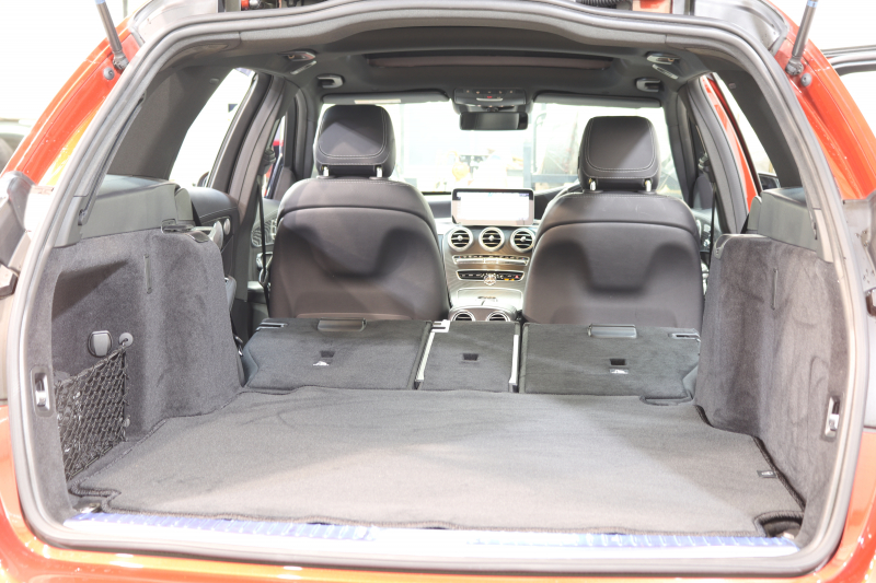 AMG Cクラス C43 4MATIC ｽﾃｰｼｮﾝﾜｺﾞﾝ ﾚｰﾀﾞｰｾｰﾌﾃｨPKG　後期 ｷｰﾚｽｺﾞｰ 黒本革 ﾊﾟﾉﾗﾏSR ﾍｯﾄﾞｱｯﾌﾟD HDDﾅﾋﾞTV ｽﾏﾎ連携 ﾌﾞﾙﾒｽﾀｰ ﾊﾞｯｸｶﾒﾗ PTS LEDﾗｲﾄ 自動Rｹﾞｰﾄ ﾊﾝｽﾞﾌﾘｰA AMG専用装備&ﾁｭｰﾆﾝｸﾞ 9AT　2年保証