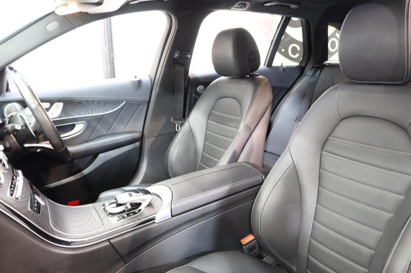 AMG Cクラス C43 4MATIC ｽﾃｰｼｮﾝﾜｺﾞﾝ ﾚｰﾀﾞｰｾｰﾌﾃｨPKG　後期 ｷｰﾚｽｺﾞｰ 黒本革 ﾊﾟﾉﾗﾏSR ﾍｯﾄﾞｱｯﾌﾟD HDDﾅﾋﾞTV ｽﾏﾎ連携 ﾌﾞﾙﾒｽﾀｰ ﾊﾞｯｸｶﾒﾗ PTS LEDﾗｲﾄ 自動Rｹﾞｰﾄ ﾊﾝｽﾞﾌﾘｰA AMG専用装備&ﾁｭｰﾆﾝｸﾞ 9AT　2年保証