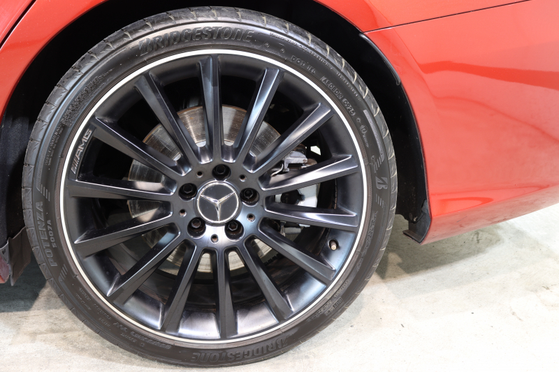 AMG Cクラス C43 4MATIC ｽﾃｰｼｮﾝﾜｺﾞﾝ ﾚｰﾀﾞｰｾｰﾌﾃｨPKG　後期 ｷｰﾚｽｺﾞｰ 黒本革 ﾊﾟﾉﾗﾏSR ﾍｯﾄﾞｱｯﾌﾟD HDDﾅﾋﾞTV ｽﾏﾎ連携 ﾌﾞﾙﾒｽﾀｰ ﾊﾞｯｸｶﾒﾗ PTS LEDﾗｲﾄ 自動Rｹﾞｰﾄ ﾊﾝｽﾞﾌﾘｰA AMG専用装備&ﾁｭｰﾆﾝｸﾞ 9AT　2年保証