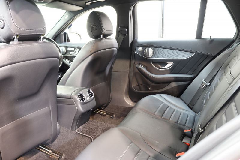 AMG Cクラス C43 4MATIC ｽﾃｰｼｮﾝﾜｺﾞﾝ ﾚｰﾀﾞｰｾｰﾌﾃｨPKG　後期 ｷｰﾚｽｺﾞｰ 黒本革 ﾊﾟﾉﾗﾏSR ﾍｯﾄﾞｱｯﾌﾟD HDDﾅﾋﾞTV ｽﾏﾎ連携 ﾌﾞﾙﾒｽﾀｰ ﾊﾞｯｸｶﾒﾗ PTS LEDﾗｲﾄ 自動Rｹﾞｰﾄ ﾊﾝｽﾞﾌﾘｰA AMG専用装備&ﾁｭｰﾆﾝｸﾞ 9AT　2年保証