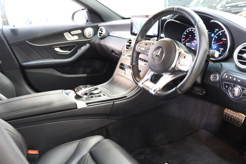 AMG Cクラス C43 4MATIC ｽﾃｰｼｮﾝﾜｺﾞﾝ ﾚｰﾀﾞｰｾｰﾌﾃｨPKG　後期 ｷｰﾚｽｺﾞｰ 黒本革 ﾊﾟﾉﾗﾏSR ﾍｯﾄﾞｱｯﾌﾟD HDDﾅﾋﾞTV ｽﾏﾎ連携 ﾌﾞﾙﾒｽﾀｰ ﾊﾞｯｸｶﾒﾗ PTS LEDﾗｲﾄ 自動Rｹﾞｰﾄ ﾊﾝｽﾞﾌﾘｰA AMG専用装備&ﾁｭｰﾆﾝｸﾞ 9AT　2年保証