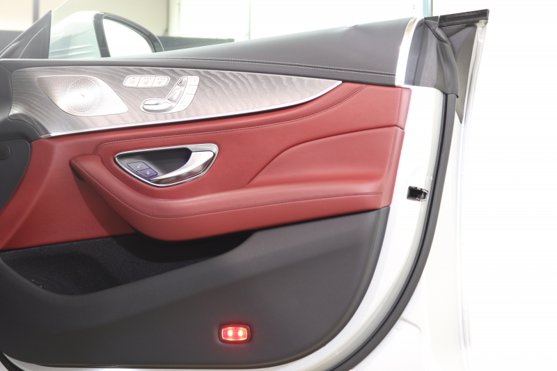 メルセデスベンツ CLS CLS450 4MATIC ｽﾎﾟｰﾂ ｴｸｽｸﾙｰｼﾌﾞ&ﾚｰﾀﾞｰｾｰﾌﾃｨPKG　ISG搭載 ｷｰﾚｽｺﾞｰ 赤/黒本革 ﾍﾞﾝﾁﾚｰﾀｰ ｻﾝﾙｰﾌ HDDﾅﾋﾞTV ｽﾏﾎ連携 ﾌﾞﾙﾒｽﾀｰ 360ｶﾒﾗ PTS LEDﾗｲﾄ 自動ﾄﾗﾝｸ ﾊﾝｽﾞﾌﾘｰA AMGｴｱﾛ&19AW ﾜｲﾔﾚｽ充電 ｴｱｻｽ 9AT　2年保証