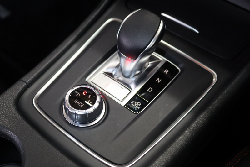 AMG CLAクラス GLA45 4MATIC ﾚｰﾀﾞｰｾｰﾌﾃｨPKG　中期 ｷｰﾚｽｺﾞｰ 黒本革 ﾊﾟﾉﾗﾏSR HDDﾅﾋﾞTV ｽﾏﾎ連携 ﾊﾞｯｸｶﾒﾗ PTS ｷｾﾉﾝﾗｲﾄ 自動Rｹﾞｰﾄ AMG専用装備&ﾁｭｰﾆﾝｸﾞ 7AT　2年保証