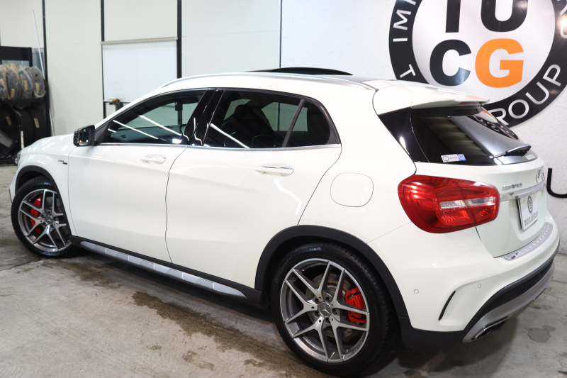 AMG CLAクラス GLA45 4MATIC ﾚｰﾀﾞｰｾｰﾌﾃｨPKG　中期 ｷｰﾚｽｺﾞｰ 黒本革 ﾊﾟﾉﾗﾏSR HDDﾅﾋﾞTV ｽﾏﾎ連携 ﾊﾞｯｸｶﾒﾗ PTS ｷｾﾉﾝﾗｲﾄ 自動Rｹﾞｰﾄ AMG専用装備&ﾁｭｰﾆﾝｸﾞ 7AT　2年保証