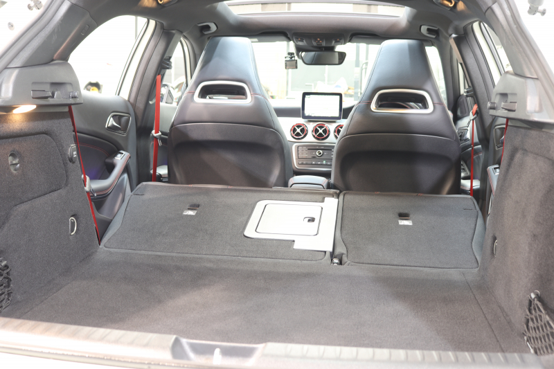 AMG CLAクラス GLA45 4MATIC ﾚｰﾀﾞｰｾｰﾌﾃｨPKG　中期 ｷｰﾚｽｺﾞｰ 黒本革 ﾊﾟﾉﾗﾏSR HDDﾅﾋﾞTV ｽﾏﾎ連携 ﾊﾞｯｸｶﾒﾗ PTS ｷｾﾉﾝﾗｲﾄ 自動Rｹﾞｰﾄ AMG専用装備&ﾁｭｰﾆﾝｸﾞ 7AT　2年保証