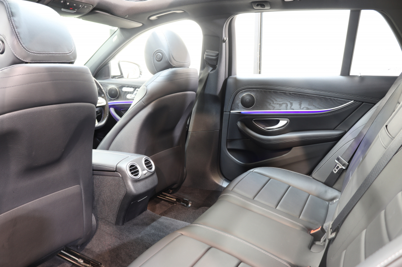 メルセデスベンツ Eクラス E200ｽﾃｰｼｮﾝﾜｺﾞﾝ AVG AMGﾗｲﾝ ﾚｰﾀﾞｰｾｰﾌﾃｨPKG　中期 NEWｽﾃｱﾘﾝｸﾞ ｷｰﾚｽｺﾞｰ 黒本革 ﾊﾟﾉﾗﾏSR ﾍｯﾄﾞｱｯﾌﾟD HDDﾅﾋﾞTV ｽﾏﾎ連携 360ｶﾒﾗ PTS LEDﾗｲﾄ 自動Rｹﾞｰﾄ ﾊﾝｽﾞﾌﾘｰA AMGｴｱﾛ&19AW ﾀﾞｲﾅﾐｯｸS 9AT　2年保証