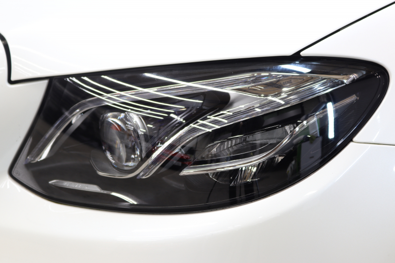 メルセデスベンツ Eクラス E200ｽﾃｰｼｮﾝﾜｺﾞﾝ AVG AMGﾗｲﾝ ﾚｰﾀﾞｰｾｰﾌﾃｨPKG　中期 NEWｽﾃｱﾘﾝｸﾞ ｷｰﾚｽｺﾞｰ 黒本革 ﾊﾟﾉﾗﾏSR ﾍｯﾄﾞｱｯﾌﾟD HDDﾅﾋﾞTV ｽﾏﾎ連携 360ｶﾒﾗ PTS LEDﾗｲﾄ 自動Rｹﾞｰﾄ ﾊﾝｽﾞﾌﾘｰA AMGｴｱﾛ&19AW ﾀﾞｲﾅﾐｯｸS 9AT　2年保証