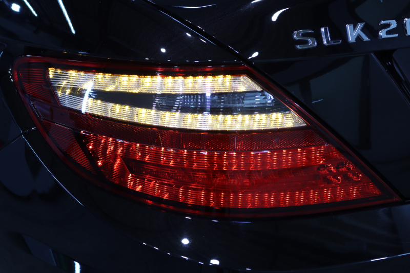 メルセデスベンツ SLKクラス SLK200 BL-EF AMGｽﾎﾟｰﾂ&ﾚｰﾀﾞｰｾｰﾌﾃｨPKG　中期 ｷｰﾚｽｺﾞｰ 黒本革 ﾊﾞﾘｵR HDDﾅﾋﾞTV BT音楽 PTS DSRC ｷｾﾉﾝ AMGｴｱﾛ&18AW ｴｱｶﾞｲﾄﾞ 7AT　2年保証