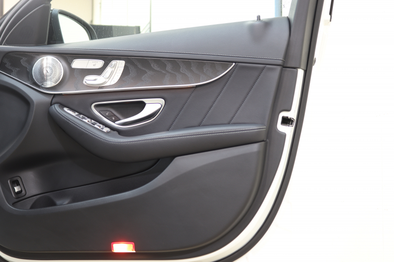 AMG Cクラス C43 4MATIC ｴｸｽｸﾙｰｼﾌﾞ&ﾚｰﾀﾞｰｾｰﾌﾃｨPKG　中期 ｷｰﾚｽｺﾞｰ 黒本革 ﾍｯﾄﾞｱｯﾌﾟD HDDﾅﾋﾞTV&ｷｬﾝｾﾗｰ BT音楽 ﾌﾞﾙﾒｽﾀｰ ﾊﾞｯｸｶﾒﾗ PTS LEDﾗｲﾄ 自動ﾄﾗﾝｸ ﾊﾝｽﾞﾌﾘｰA AMG専用装備&ﾁｭｰﾆﾝｸﾞﾀﾞｲﾅﾐｯｸｾﾚｸﾄ 9AT　2年保証