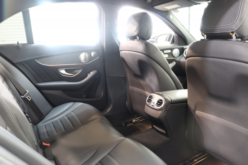 AMG Cクラス C43 4MATIC ｴｸｽｸﾙｰｼﾌﾞ&ﾚｰﾀﾞｰｾｰﾌﾃｨPKG　中期 ｷｰﾚｽｺﾞｰ 黒本革 ﾍｯﾄﾞｱｯﾌﾟD HDDﾅﾋﾞTV&ｷｬﾝｾﾗｰ BT音楽 ﾌﾞﾙﾒｽﾀｰ ﾊﾞｯｸｶﾒﾗ PTS LEDﾗｲﾄ 自動ﾄﾗﾝｸ ﾊﾝｽﾞﾌﾘｰA AMG専用装備&ﾁｭｰﾆﾝｸﾞﾀﾞｲﾅﾐｯｸｾﾚｸﾄ 9AT　2年保証
