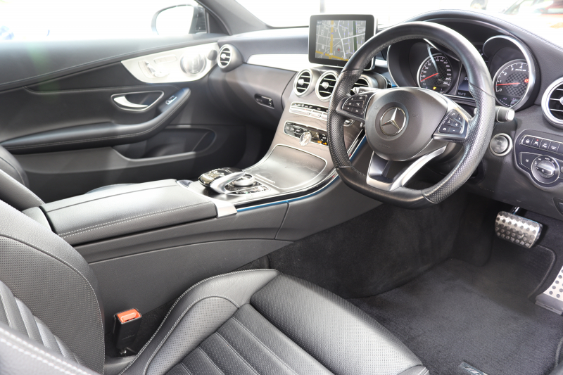 AMG Cクラス C43 4MATICｸｰﾍﾟ ﾚｰﾀﾞｰｾｰﾌﾃｨPKG　ｷｰﾚｽｺﾞｰ 黒本革 ﾍｯﾄﾞｱｯﾌﾟD HDDﾅﾋﾞTV BT音楽 ﾊﾞｯｸｶﾒﾗ PTS LEDﾗｲﾄ 自動ﾄﾗﾝｸ ﾊﾝｽﾞﾌﾘｰA AMG専用装備&ﾁｭｰﾆﾝｸﾞﾀﾞｲﾅﾐｯｸｾﾚｸﾄ 9AT　2年保証