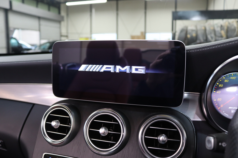 AMG Cクラス C43 4MATIC ｶﾌﾞﾘｵﾚ ﾚｰﾀﾞｰｾｰﾌﾃｨPKG　後期 赤本革 ｴｱｽｶｰﾌ ﾍｯﾄﾞｱｯﾌﾟD HDDﾅﾋﾞTV ｽﾏﾎ連携 ﾌﾞﾙﾒｽﾀｰ ﾊﾞｯｸｶﾒﾗ PTS LEDﾗｲﾄ AMG専用装備&ﾁｭｰﾆﾝｸﾞﾀﾞｲﾅﾐｯｸｾﾚｸﾄ 赤幌 9AT　2年保証