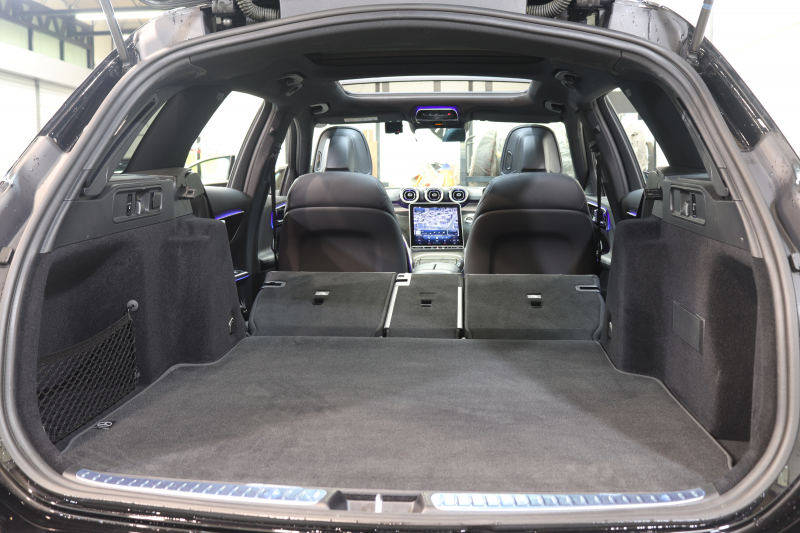 メルセデスベンツ Cクラス C220dｽﾃｰｼｮﾝﾜｺﾞﾝ AVG AMGﾗｲﾝ ﾚｻﾞｰｴｸｽｸﾙｰｼﾌﾞ&ﾍﾞｰｼｯｸ&ﾚｰﾀﾞｰｾｰﾌﾃｨPKG　ISG搭載 ｷｰﾚｽｺﾞｰ 黒本革 ﾊﾟﾉﾗﾏSR ﾍｯﾄﾞｱｯﾌﾟD MBUXﾅﾋﾞTV&ARﾅﾋﾞ ｽﾏﾎ連携 360ｶﾒﾗ PTS LEDﾗｲﾄ 自動Rｹﾞｰﾄ AMGｴｱﾛ&18AW ﾜｲﾔﾚｽ充電 9AT　2年保証 新車保証